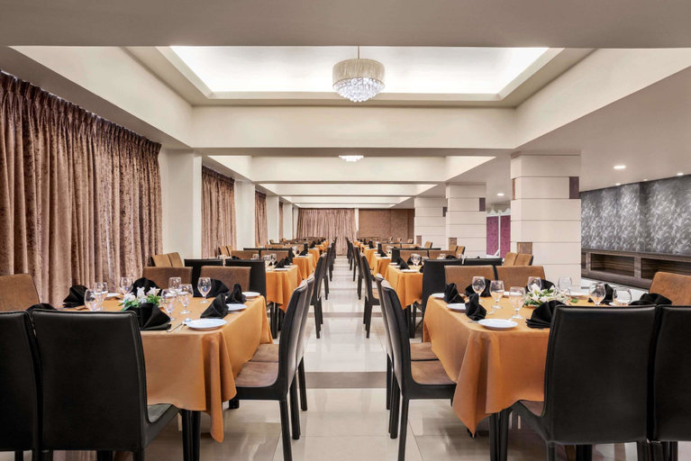 Food & Drinks 5, Ramada by Wyndham Karachi Creek, Karachi