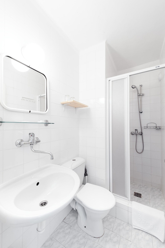 Bathroom 3, Hotel Horní Pramen, Trutnov