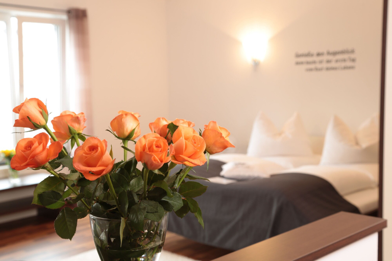 Bedroom 3, Hotel am Marktplatz, Rottal-Inn