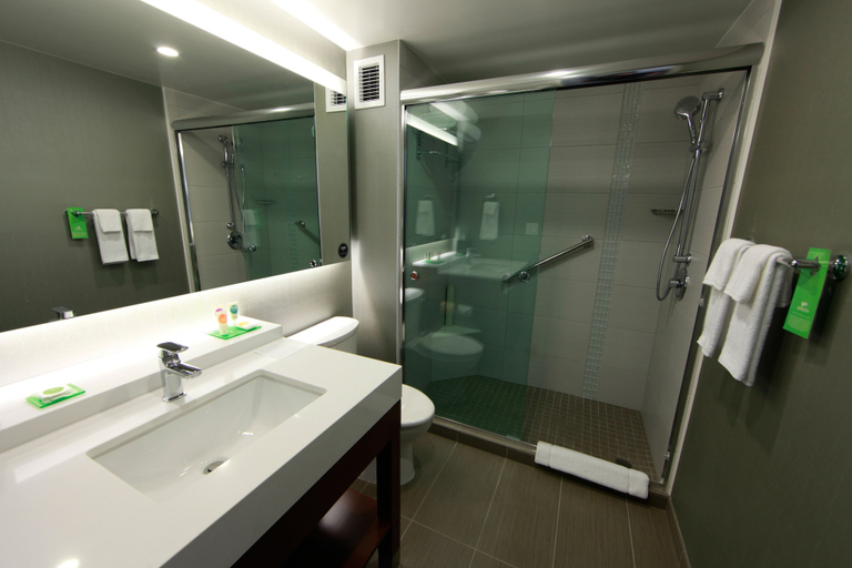 Bathroom 4, Hyatt Place Tijuana, Tijuana