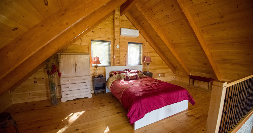 Bedroom 3, Domaine Lac St-Mathieu, Les Basques