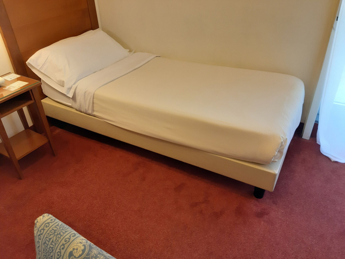 Bedroom 3, Hotel HR, Bari