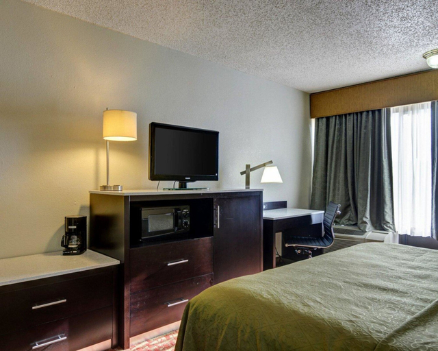 Bedroom 3, Quality Inn Fort Smith I-540, Sebastian