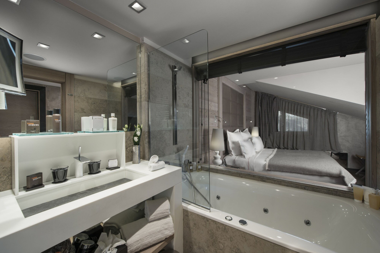 Bathroom 4, Grandes Alpes Hotel, Savoie
