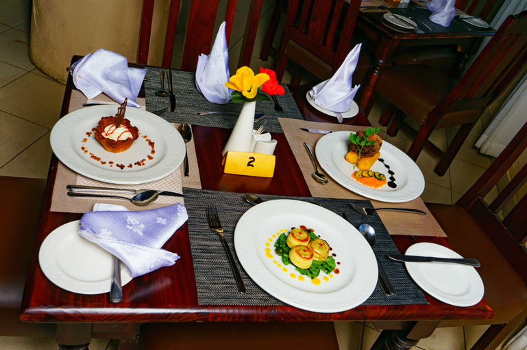Food & Drinks 8