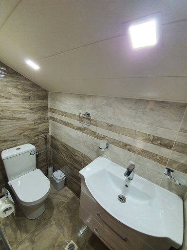 Bathroom 3, Tatev Apartments, Yerevan