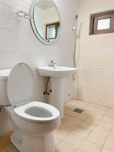 Bathroom 3, Ulsan Guesthouse by Sleeping Pong - Hostel, Dong