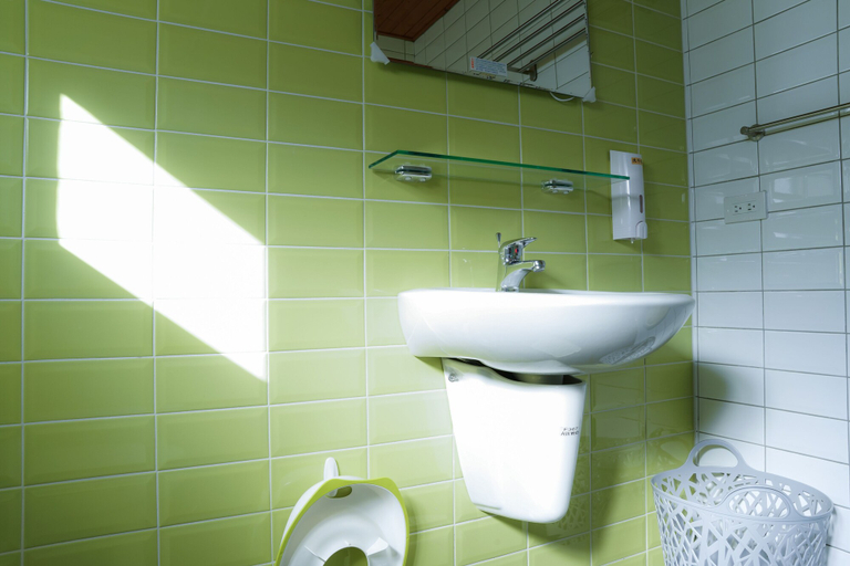 Bathroom 3, Yeah B&B, Tainan