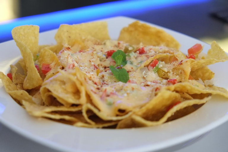 Food & Drinks 6