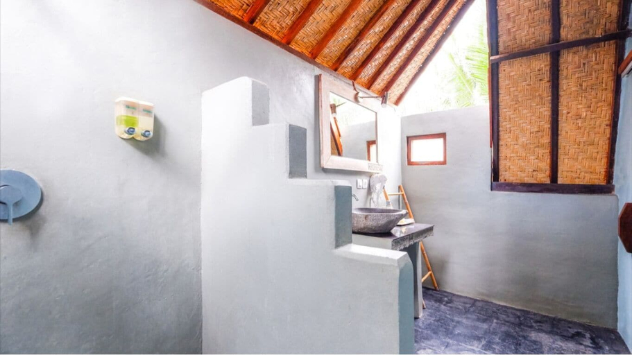 Bathroom 4, Apit Lawang Villas, Klungkung
