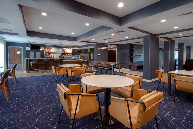 Food & Drinks 5, Courtyard by Marriott Cincinnati Airport, Boone