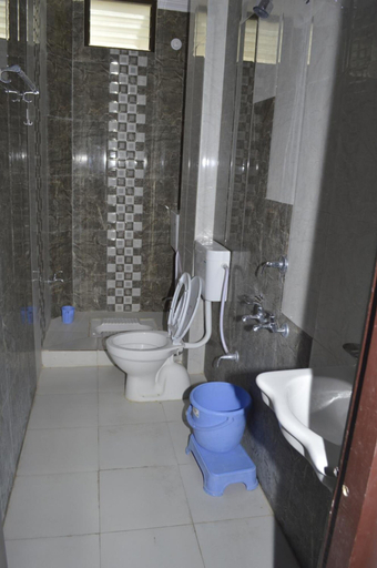 Bathroom 4, Hotel Mittal Inn, Ajmer
