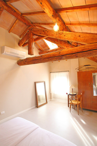 Room 5, Il Bozzolo Boutique Apartments, Verona