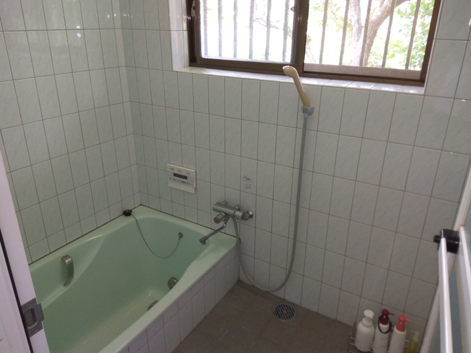Bathroom 3, Kumano Kodo Nagano Guesthouse, Kyōtanabe