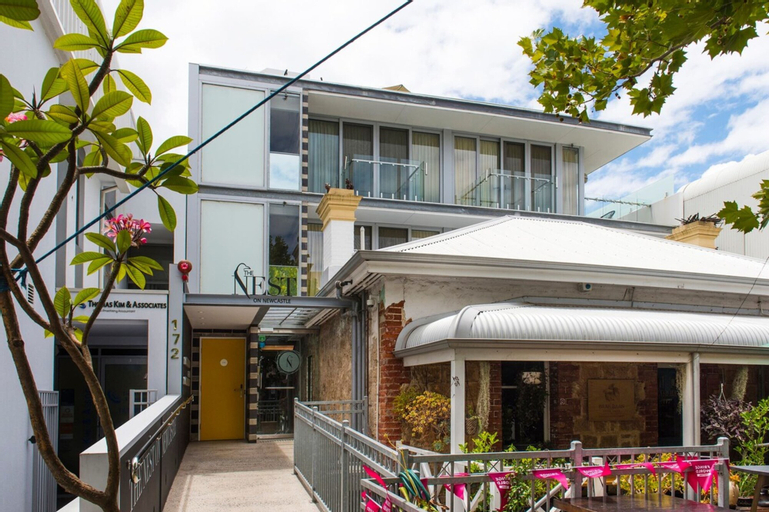 Exterior & Views 2, Modern 1 Bedroom Apartment With Rooftop Terrace, Perth