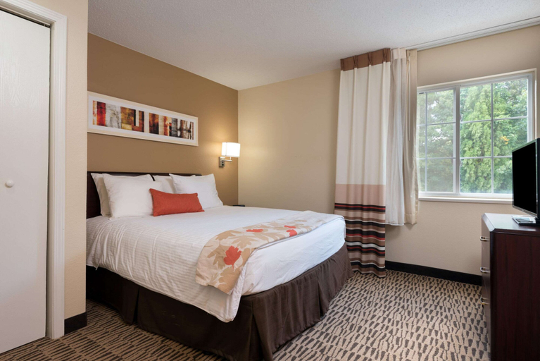 Bedroom 3, MainStay Suites Northbrook Wheeling, Cook