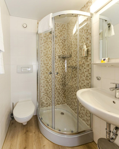 Bathroom 4, Klosterhotel Wöltingerode, Goslar