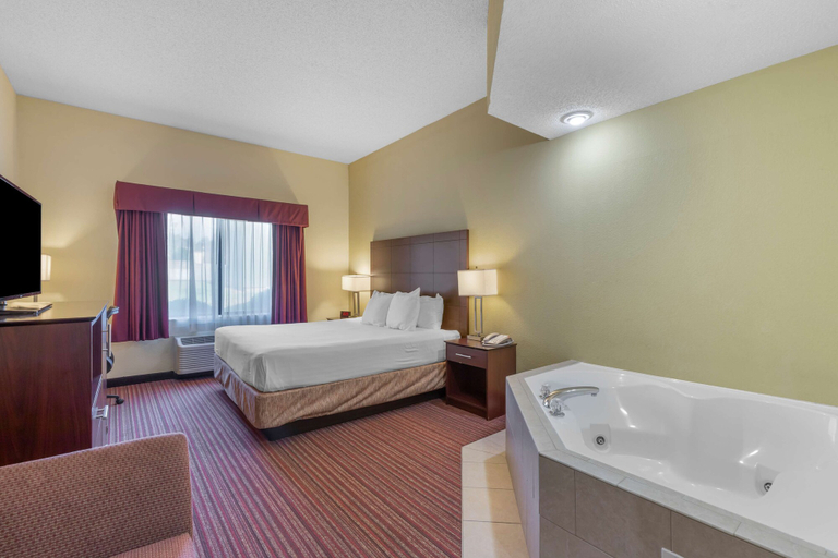 Bedroom 3, Best Western Seneca-Clemson, Oconee