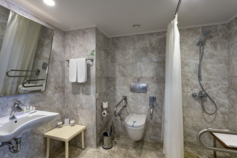 Bathroom 4, Miracle Resort Hotel - All Inclusive, Antalya