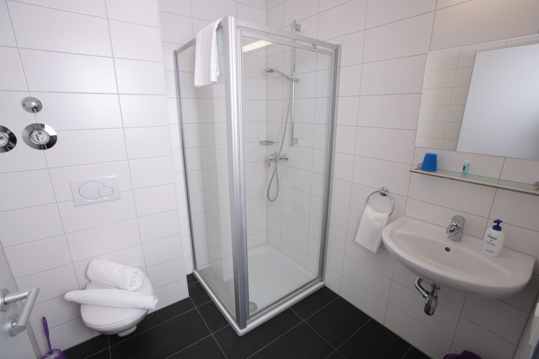 Bathroom 5, Hotel am Marktplatz, Rottal-Inn