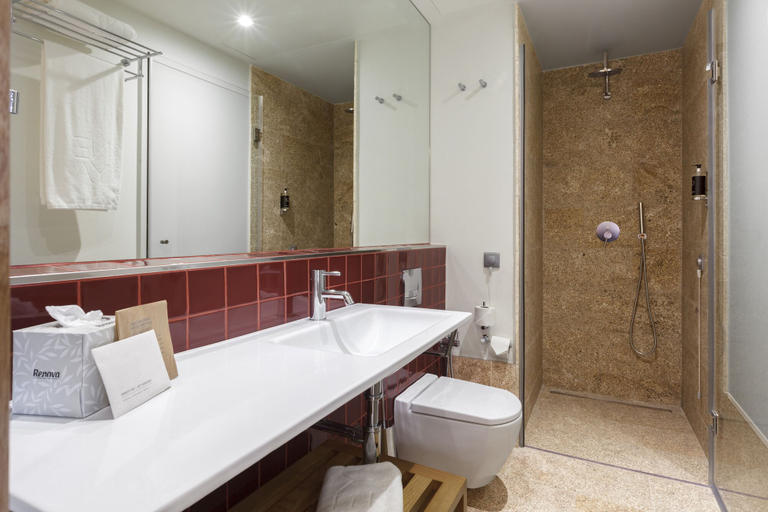 Bathroom 5, Neya Porto Hotel, Porto