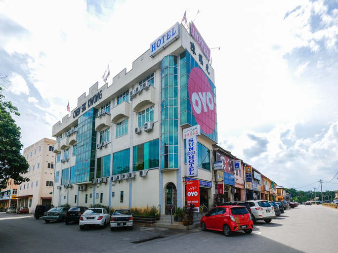Exterior & Views 2, OYO 89877 Sun Triang Hotel, Bera