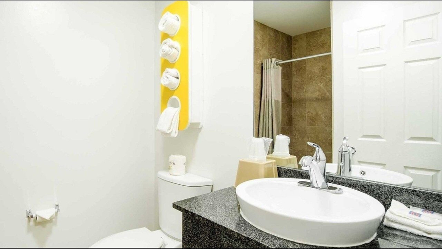 Bathroom 4, Studio 6 Extended Stay - Jacksonville, FL - South, Duval