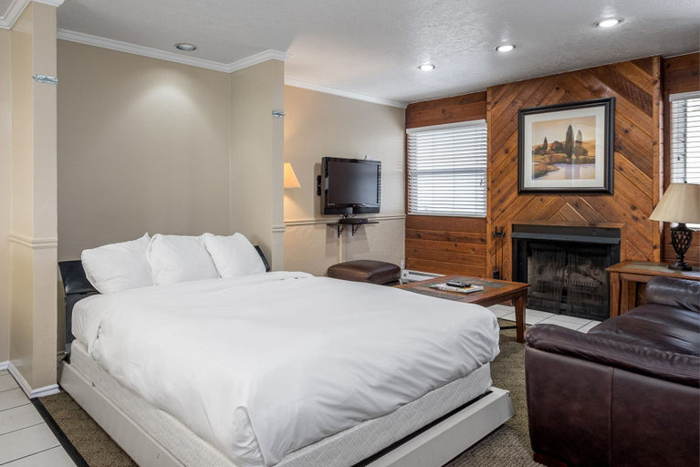 Bedroom 4, Sweetwater Lift Lodge, Summit