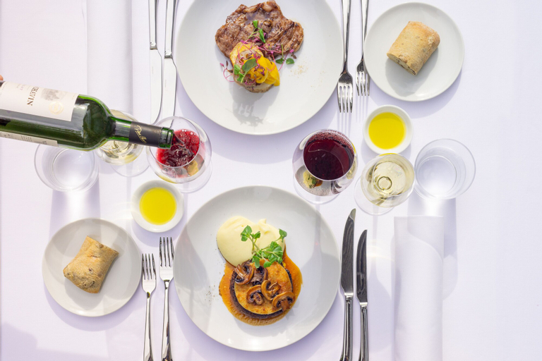 Food & Drinks 13