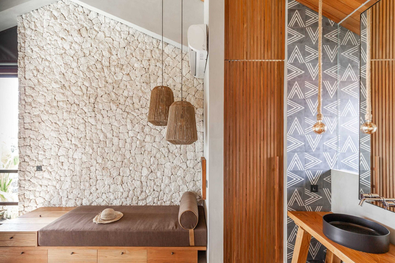 Bathroom 1, Exceptional Architect's 5BR Villa, an Oasis Gem in Canggu Centre, Badung