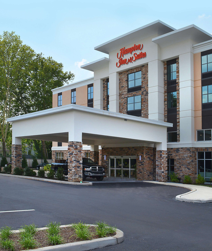 Exterior & Views 2, Hampton Inn & Suites Philadelphia/Media, Delaware