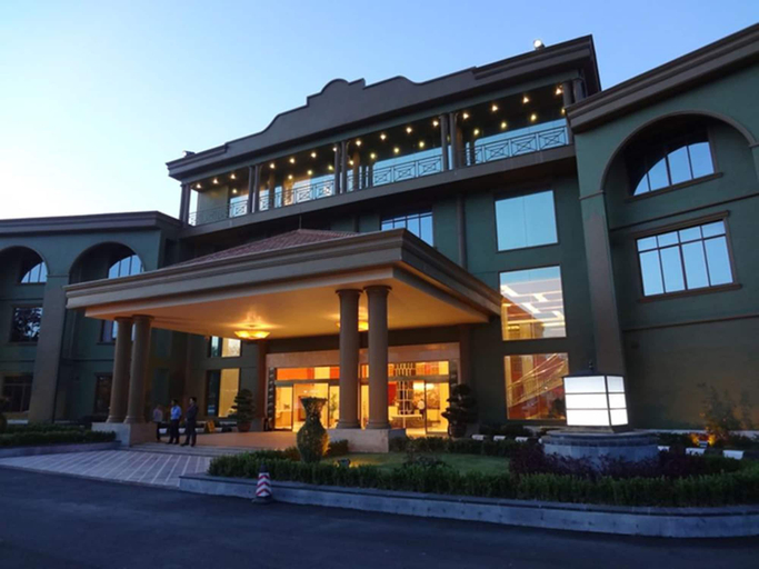 Exterior & Views 2, Dorkjumpa Hotel, Vientiane
