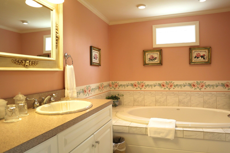 Bathroom 4, Whalewalk Inn and Spa, Barnstable