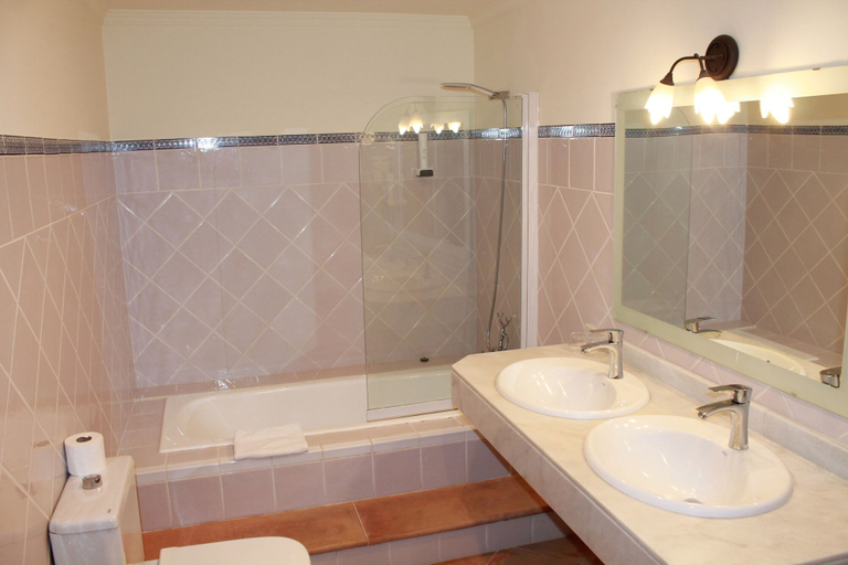 Bathroom 4, Nou Dalt Muntanya Rural Hotel, Baleares