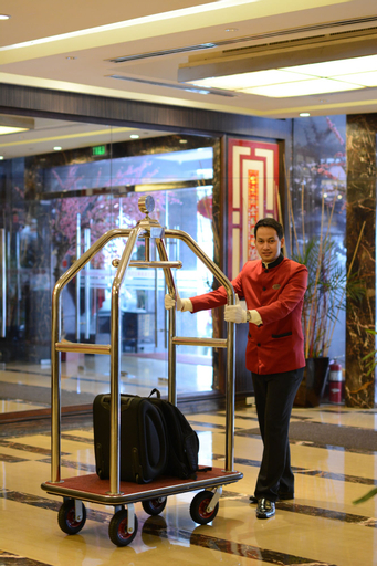Public Area 4, Ramada by Wyndham Manila Central, Manila City