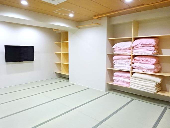 Bedroom 2, Golden Time Takamatsu, Takamatsu