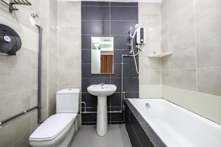 Bathroom 4, OYO 317 Citytop Hotel, Hulu Langat