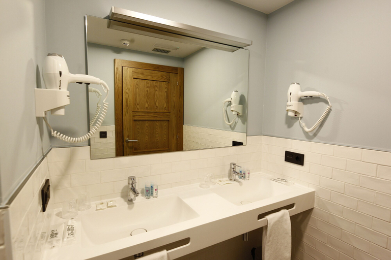 Bathroom 4, Hotel Vistalegre, Lugo