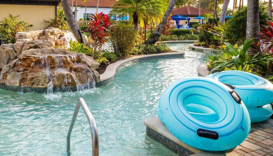 Sport & Beauty 3, Naples Bay Resort & Marina, Collier