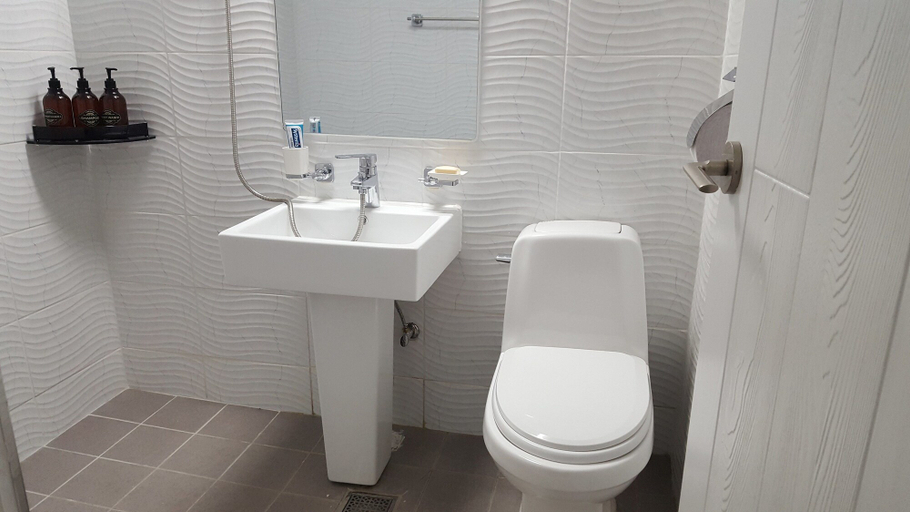 Bathroom 3, Art N Stay - Hostel, Suncheon