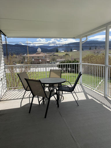Others 4, The Orchard at Oliver, Okanagan-Similkameen