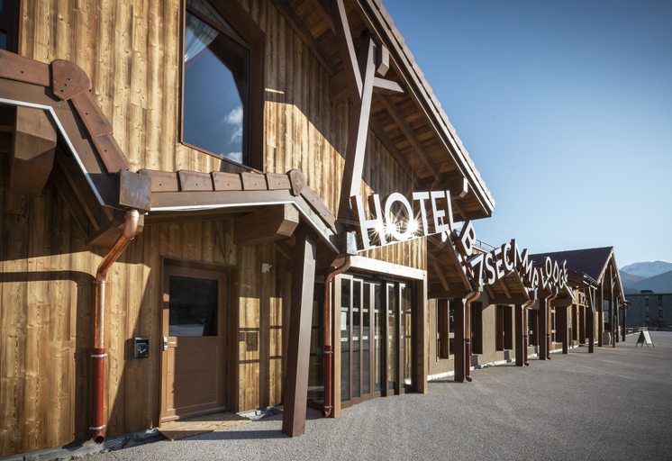 Exterior & Views 2, Hotel Base Camp Lodge - Bourg Saint Maurice, Savoie