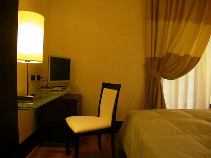Bedroom 3, The Strand Hotel, Roma