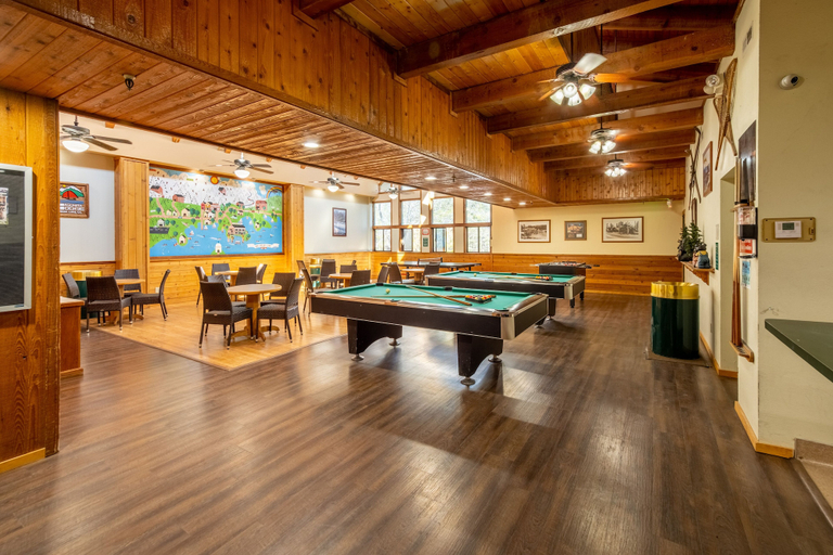 Food & Drinks 5, Lagonita Lodge, San Bernardino