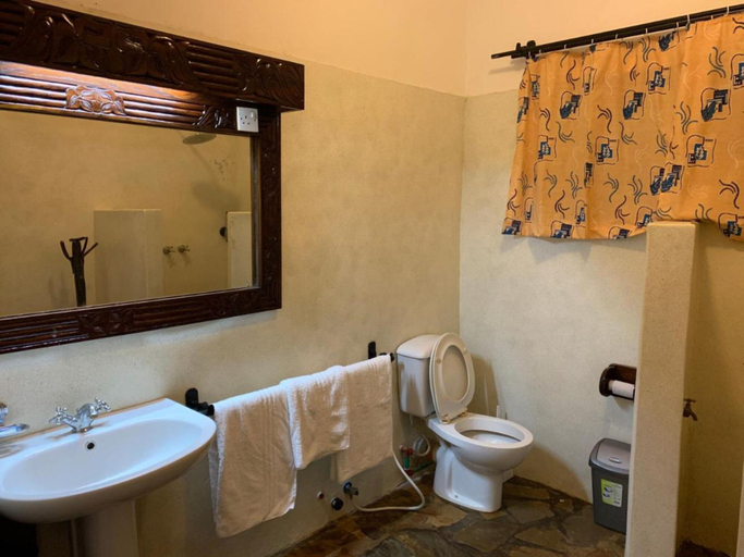 Bathroom 5, Villa Ameera Malindi, Malindi
