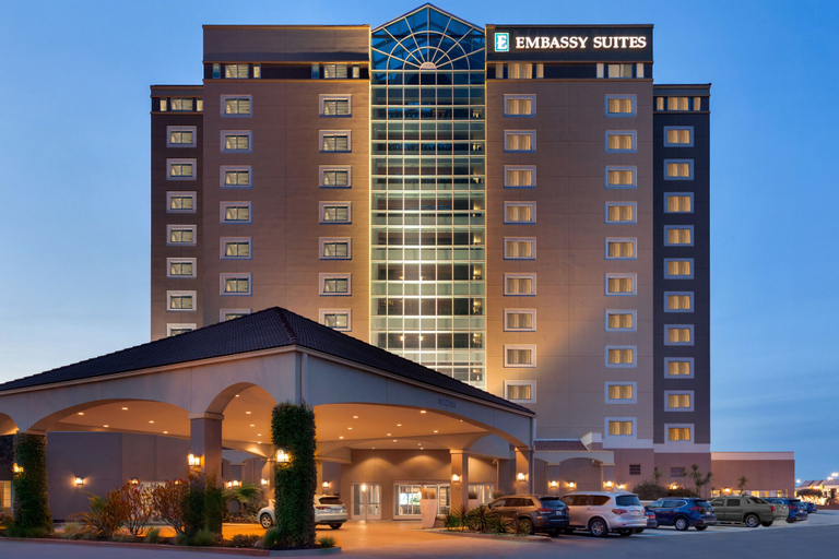 Exterior & Views 2, Embassy Suites by Hilton Monterey Bay Seaside, Monterey