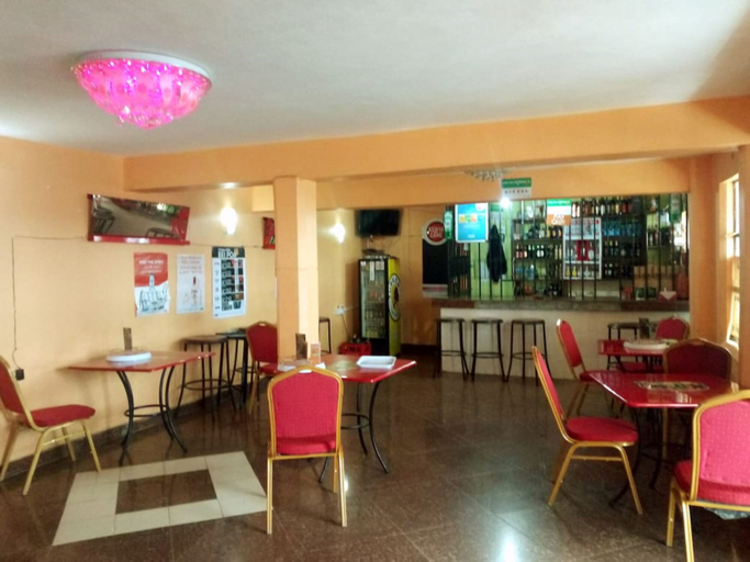 Food & Drinks, Rene Bistro Hotel, Kieni