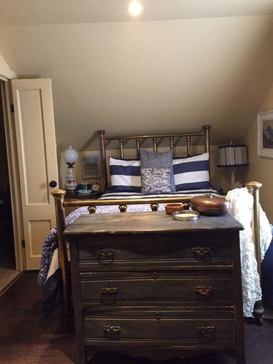 Others 5, The Coach House, Charlotte