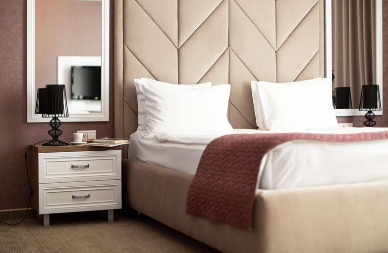 Bedroom 3, Flowers Hotel