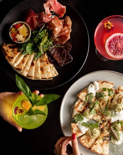 Food & Drinks 9